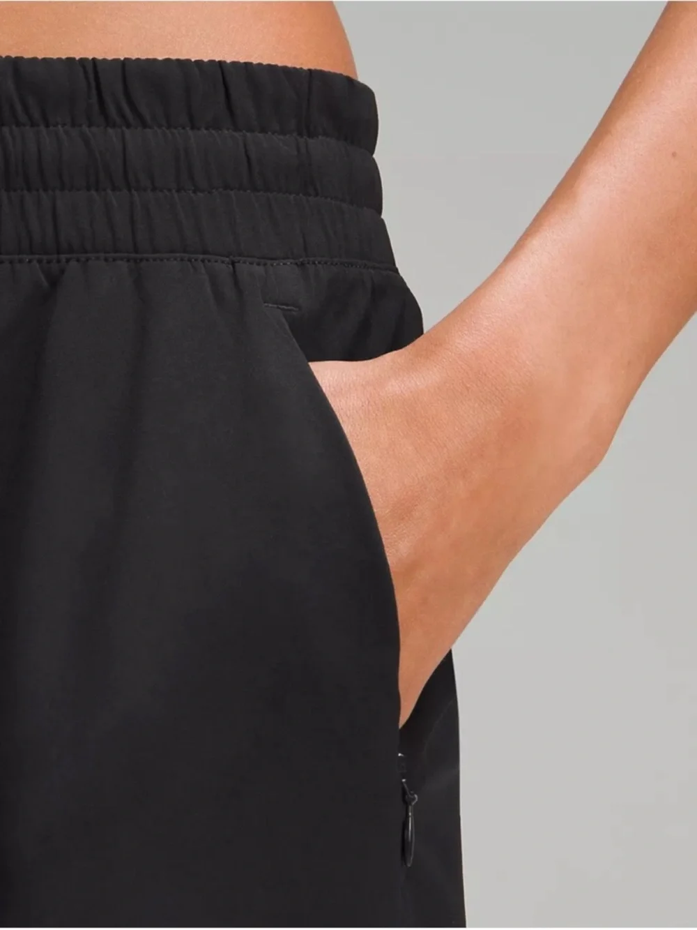 Lululemon Swift Mid-Rise Wide-Leg Pants in Black size 6 - Picture 7 of 16